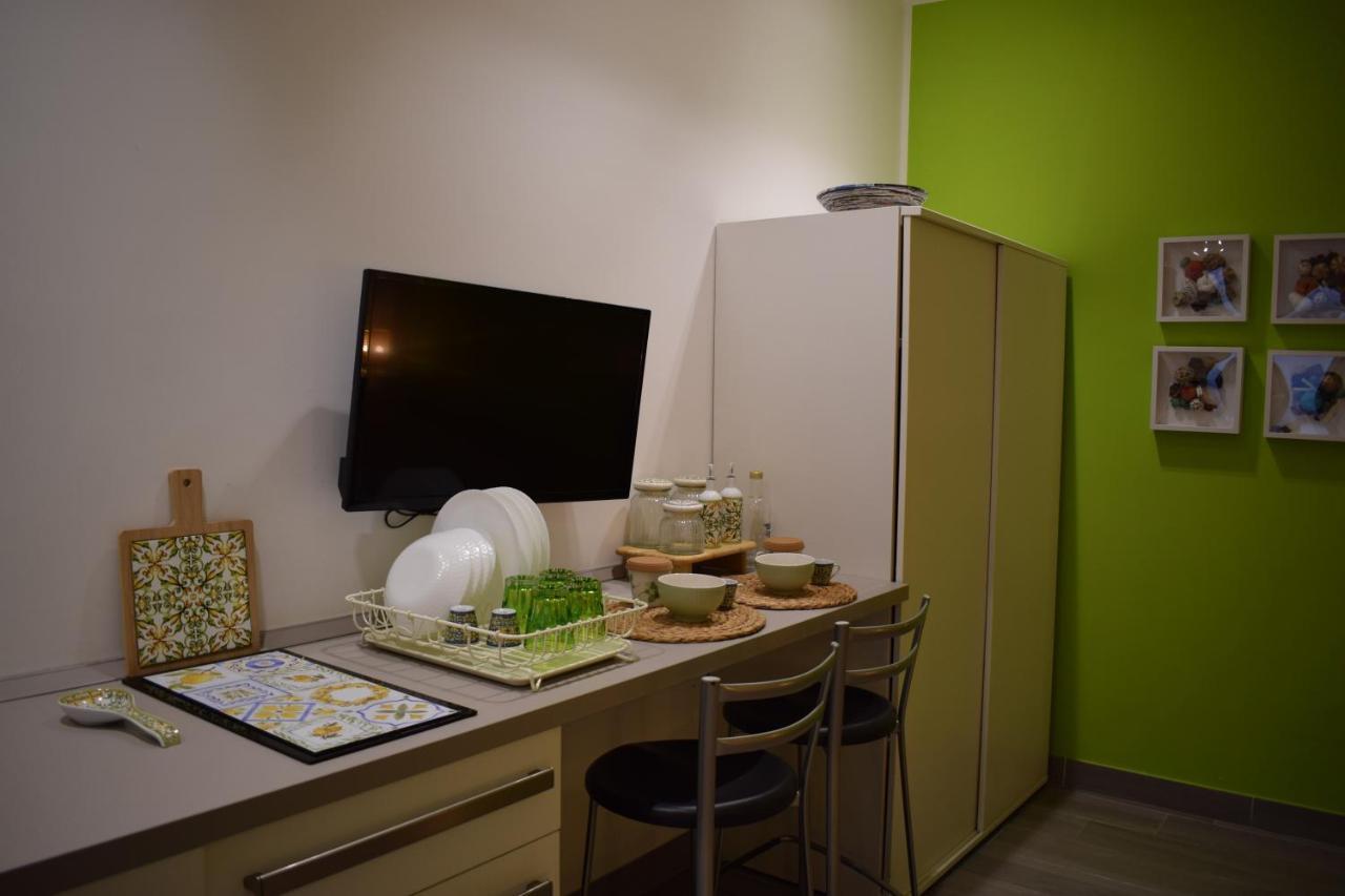 La Casita Nel Bosco Apartment Napoli Bagian luar foto